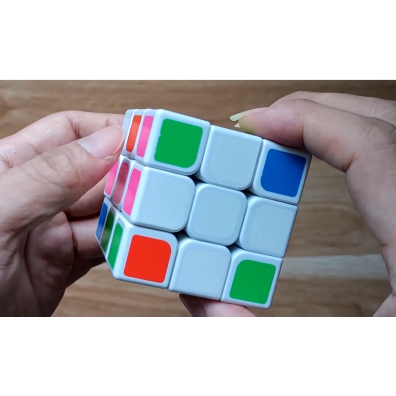 Rubik 3x3 vuông, tam giác