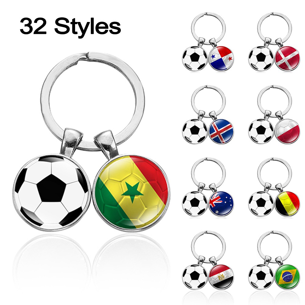 Móc khóa kim loại hình quả banh bóng đá có in cờ các nước tham gia World Cup 2018