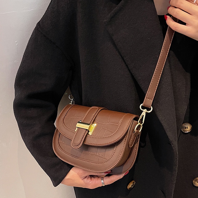 Túi xách nữ đeo chéo, đeo vai dáng bầu da vân chìm, khóa chữ H mẫu mới Mun1993