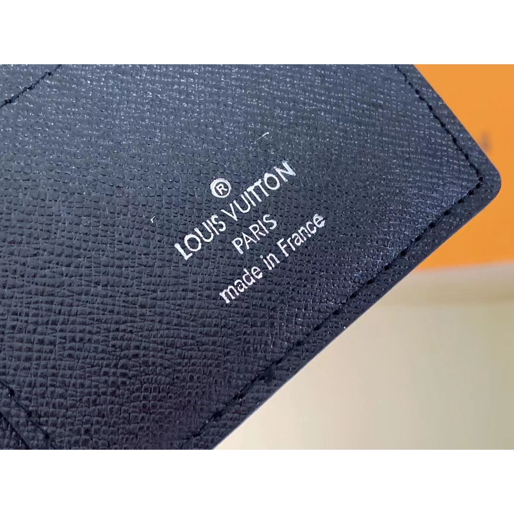 Sẵn sàng giao hàng Ví nam mới của Louis Vuitton LV có hộp 62665