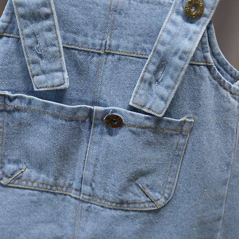 Quần yếm jeans thời trang Hàn Quốc cho trẻ em