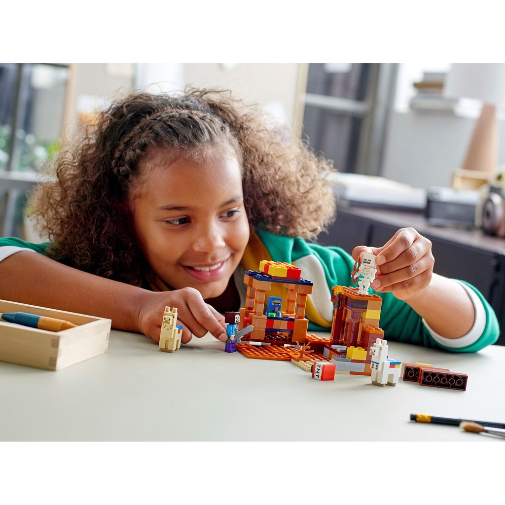 LEGO Minecraft 21167 Đồn giao dịch