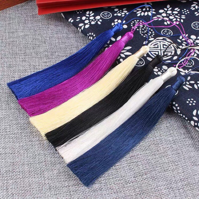 Tua rua treo ngọc bội dài 15cm