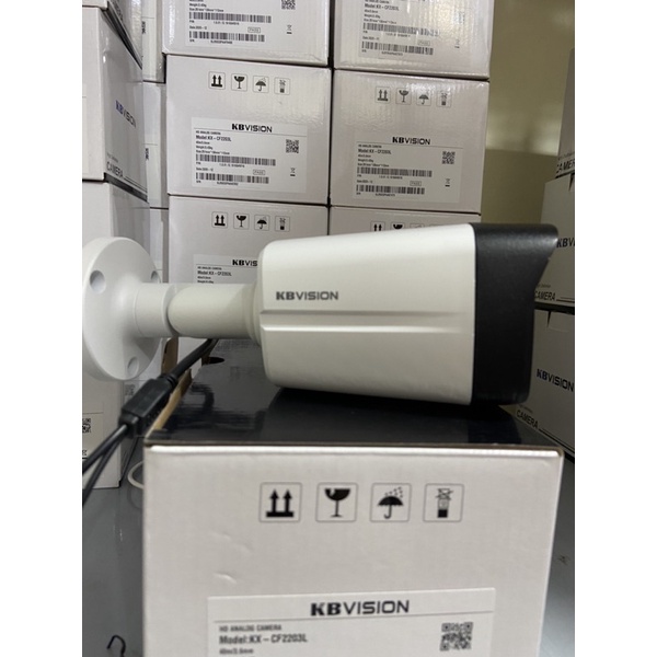 camera KBVISION KX-2203L có màu ban đêm rõ nét. chính hãng