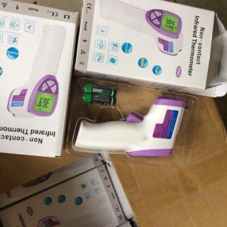 Nhiệt kế điện tử