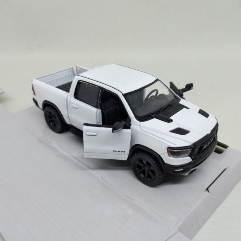 Kinsmart 2019 Dodge Ram 1500