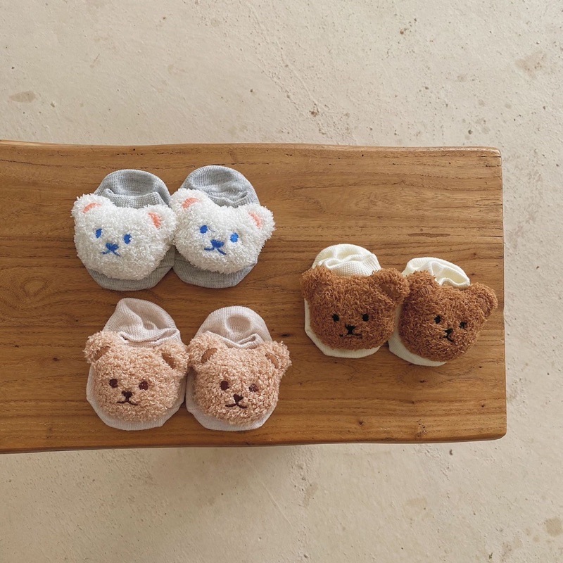 Tất bàn cho bé hình gấu bông có chống trượt
