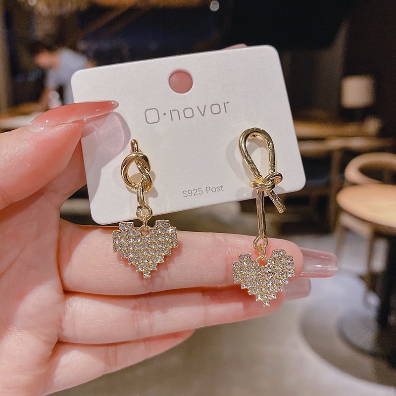 Bông Tai Mạ Bạc 925 Hình Trái Tim Đính Đá Thời Trang Dễ Phối Đồ