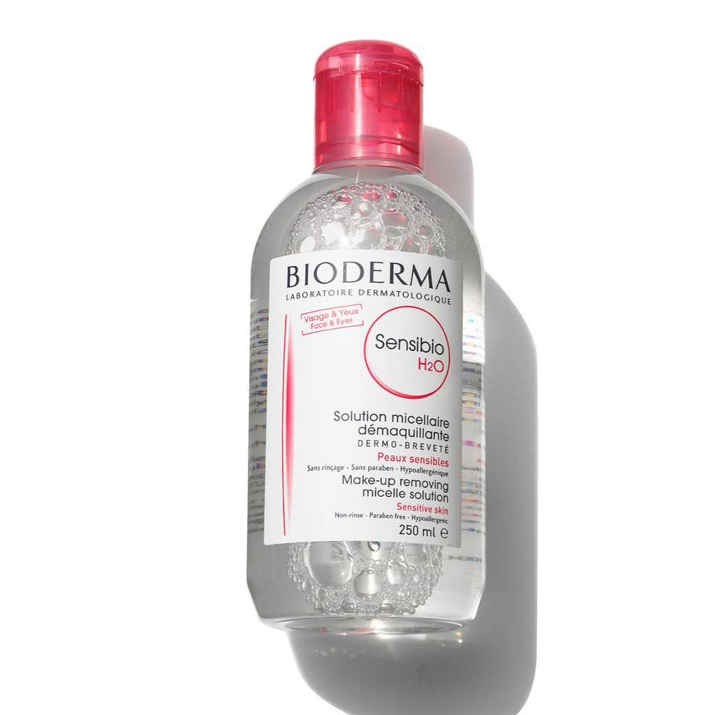 Nước tẩy trang Bioderma dành cho da nhạy cảm 250ml Sensibio H20