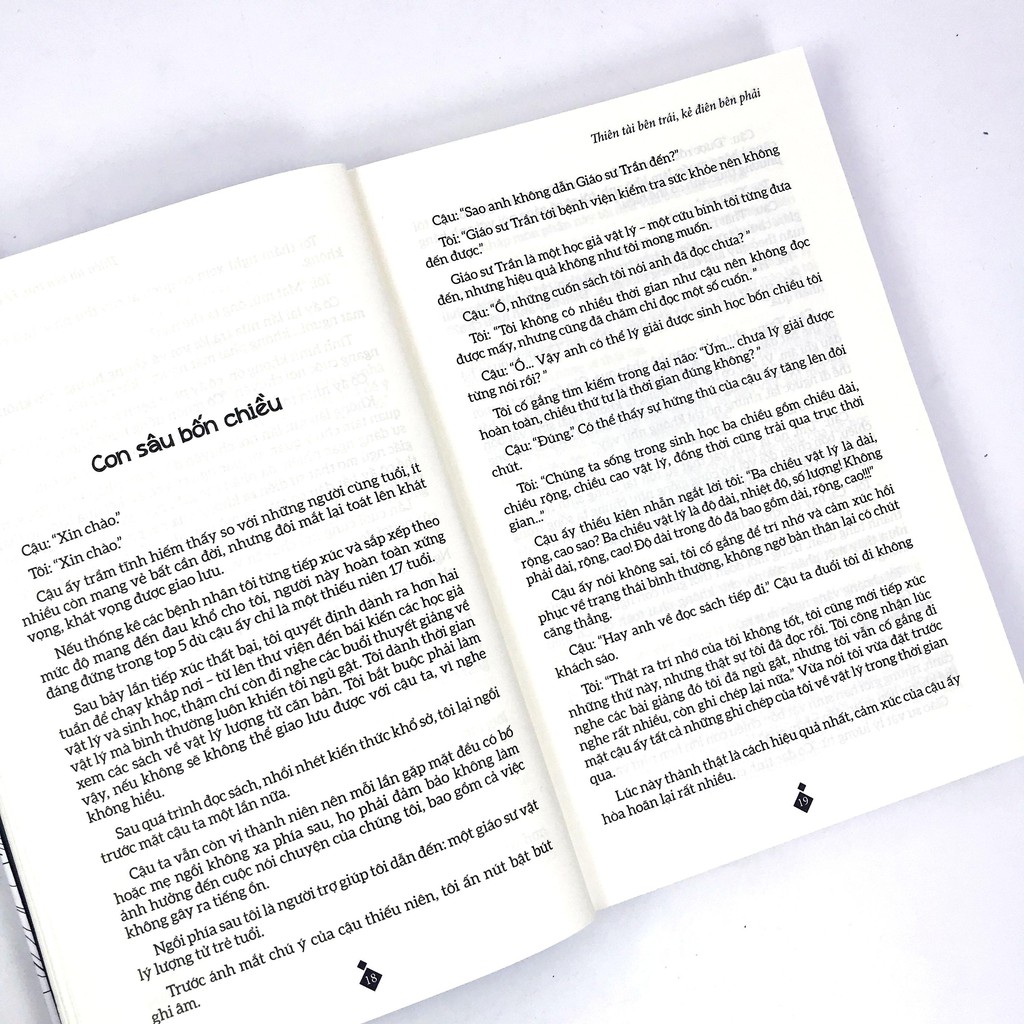 Sách - Thiên Tài Bên Trái, Kẻ Điên Bên Phải | BigBuy360 - bigbuy360.vn