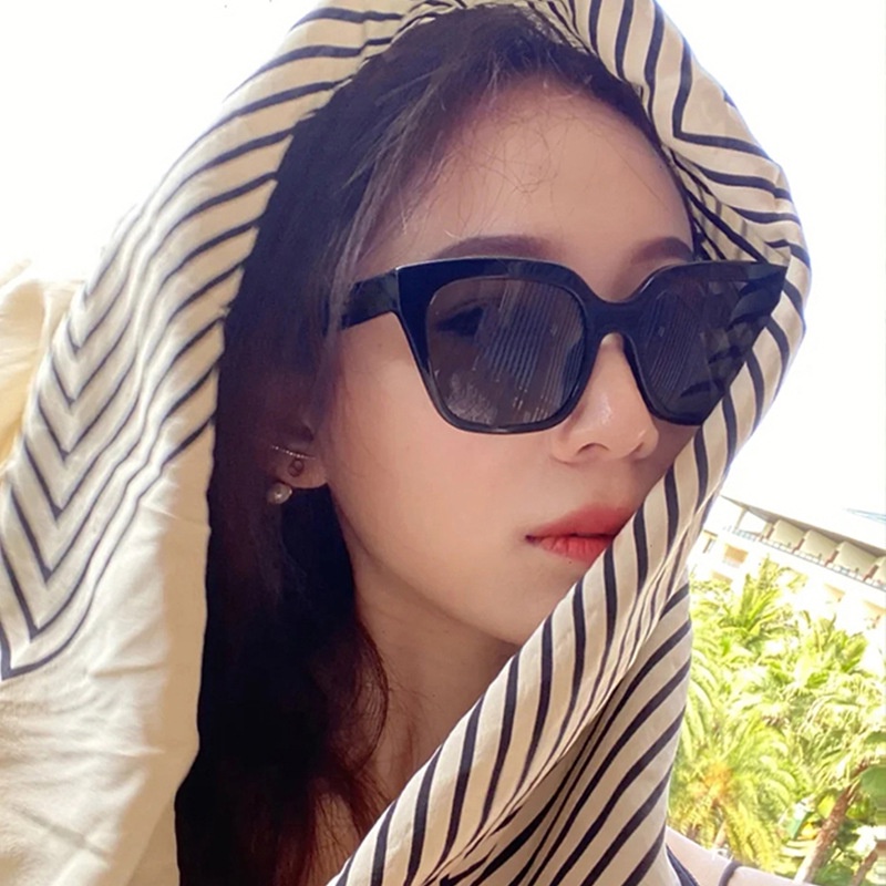 Kính Mát Gọng Vuông Lớn Chống Tia UV Thời Trang 2022 Cho Nữ