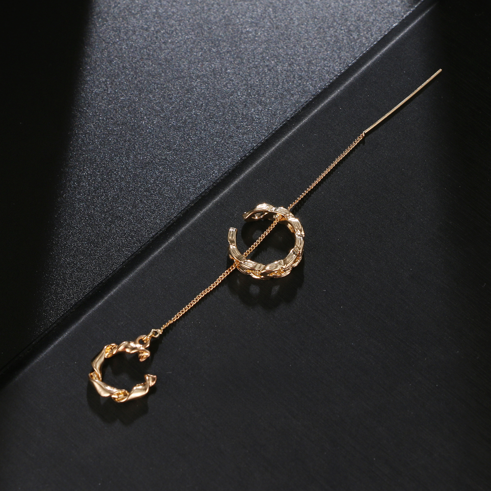 Khuyên Tai Nữ Dáng Dài Tạo Thiết Kế Độc Đáo Thời Trang