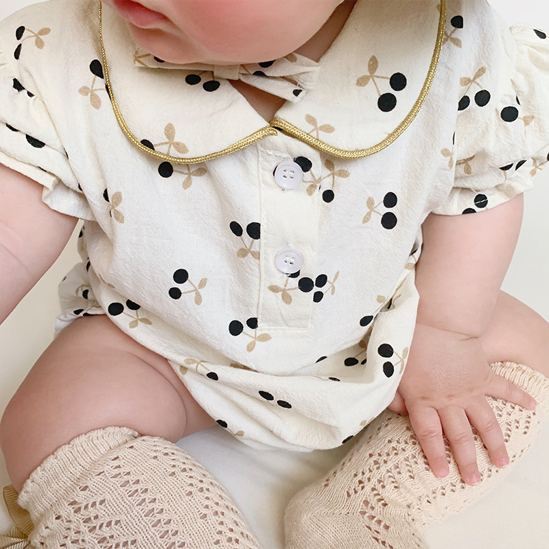 Set áo liền quần + mũ vải in hoa dễ thương cho bé gái