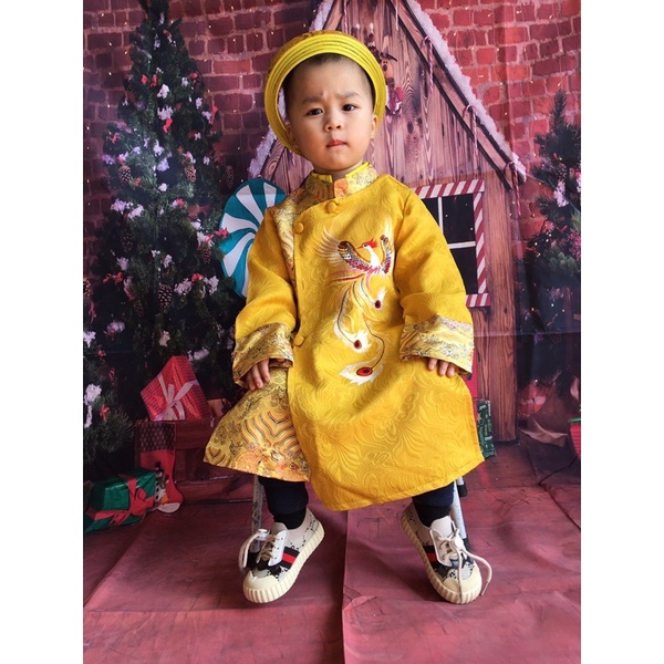 Áo dài gấm tết cách tân cho bé trai