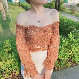 Áo croptop trễ vai nhún đắp chéo hoa nhí tay dài màu nâu - Luvie