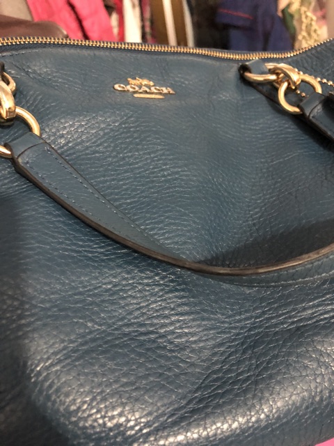 Thanh lý túi Coach auth