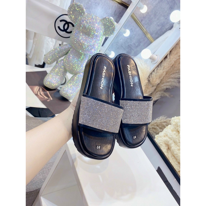 [RẺ NHẤT SHOPEE] DÉP ĐẾ XUỔNG NỮ HOT TREND QUAI BÁN ĐÁ SANG LẤP LÁNH HÀNG LOẠI 1 ĐẾ NHẸ ĐẸP