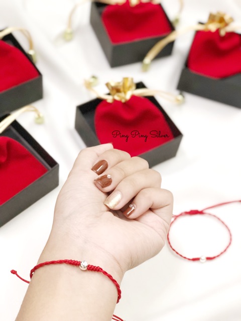Sợi chỉ Đỏ May Mắn bi Bạc (tặng kèm túi vải Đỏ) | BigBuy360 - bigbuy360.vn