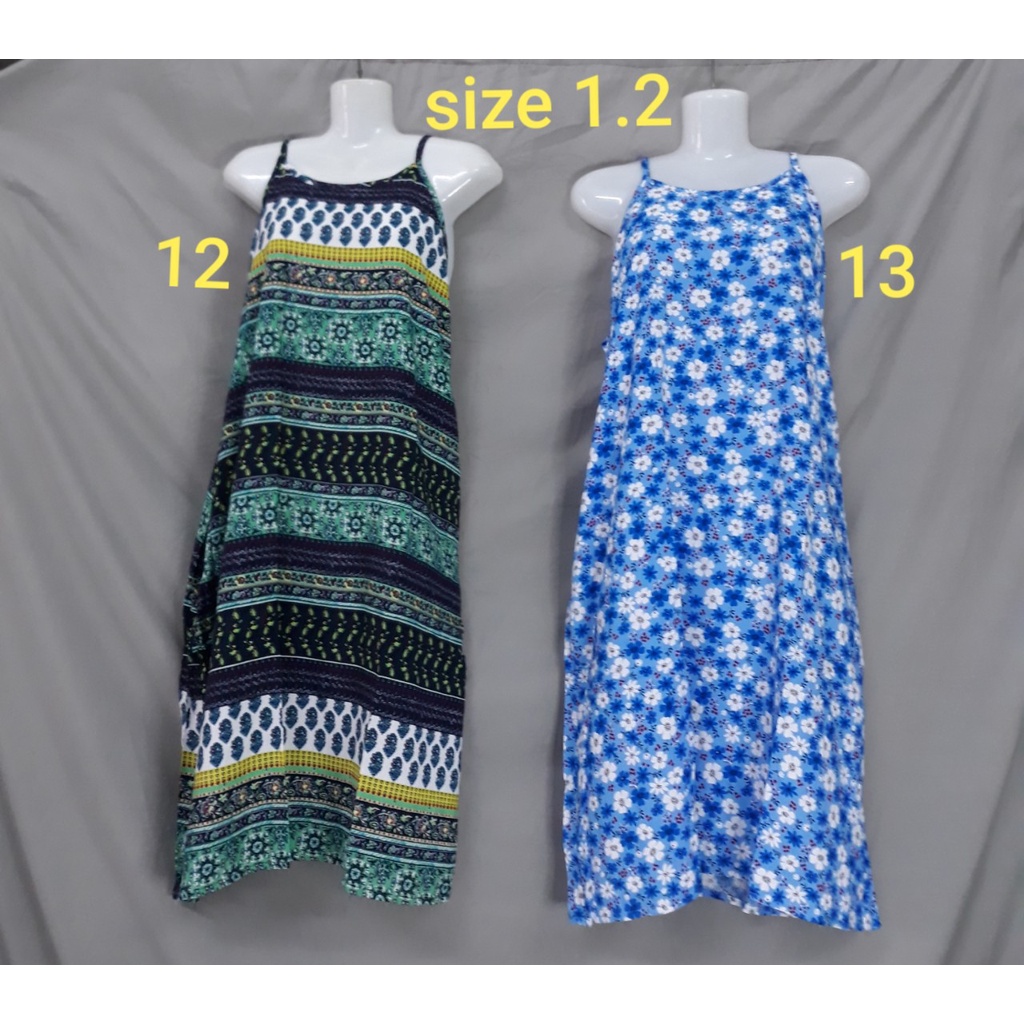 Đầm yếm form suông