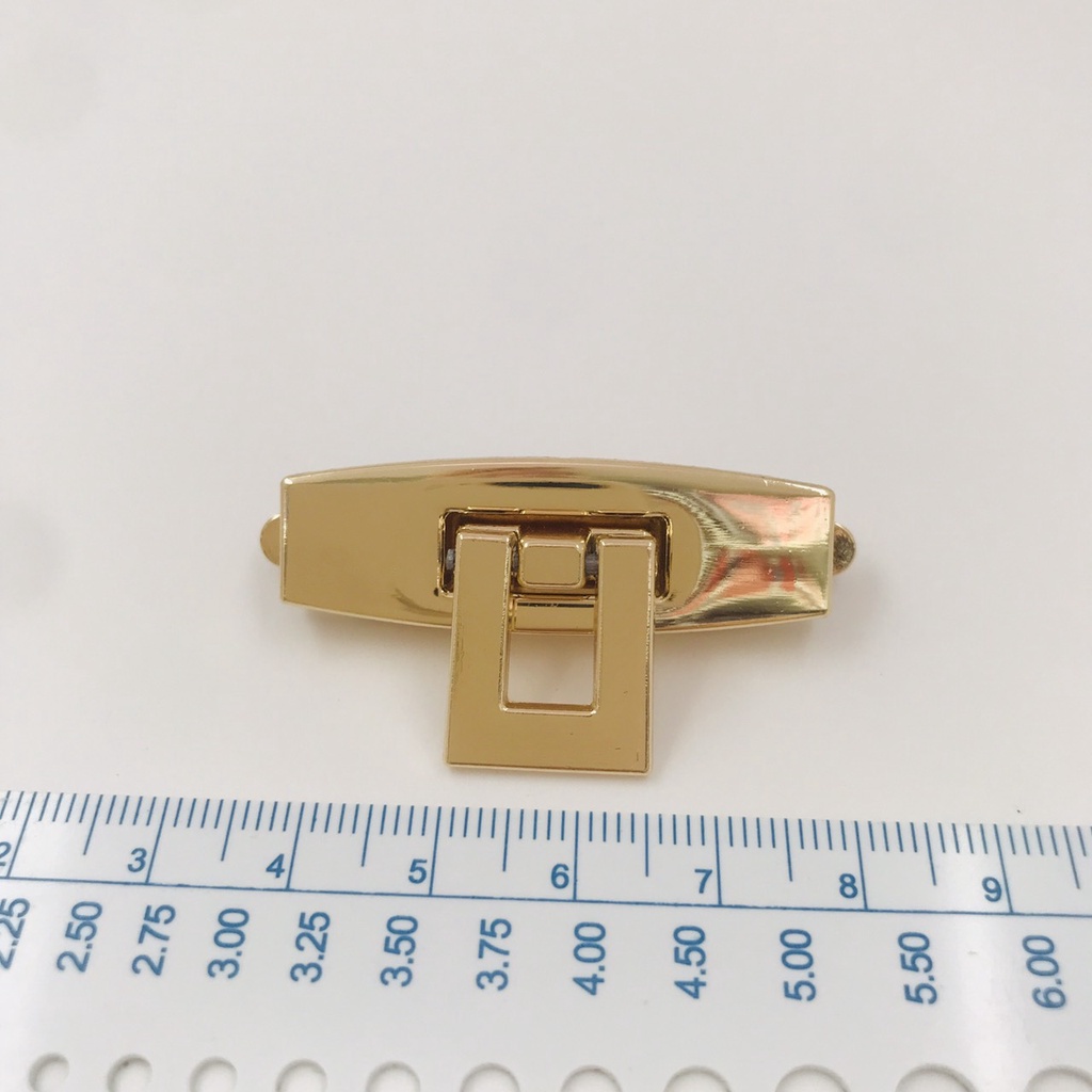 khóa gập bầu dục