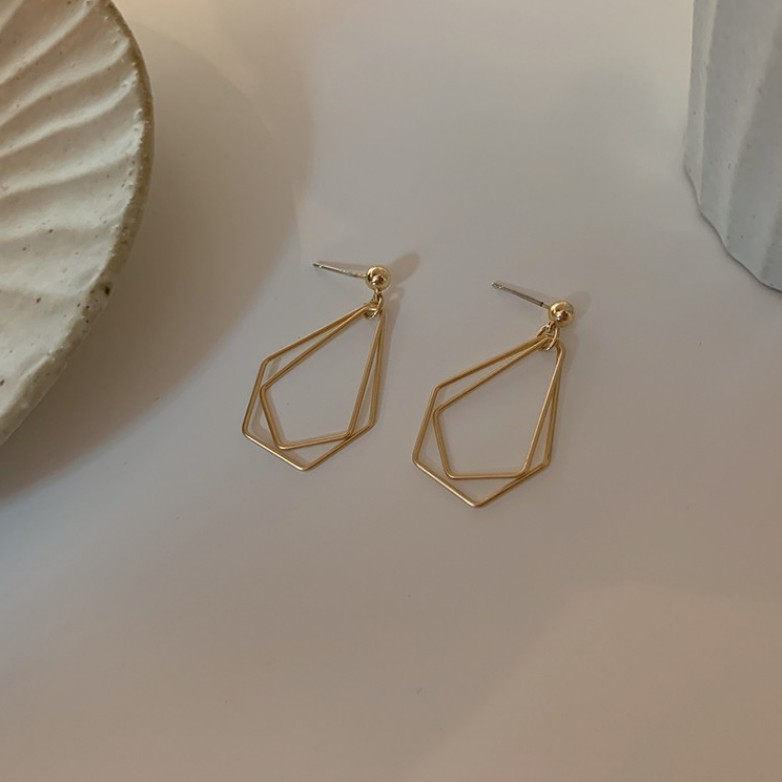 Khuyên Tai C55 Kiểu Bất Đối Xứng Phong Cách Hàn Quốc Trẻ Trung Dành Cho Phụ Nữ