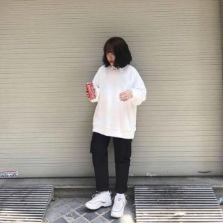 ÁO SWEATER BASIC WHITE TRẮNG TRƠN FORM RỘNG UNISEX