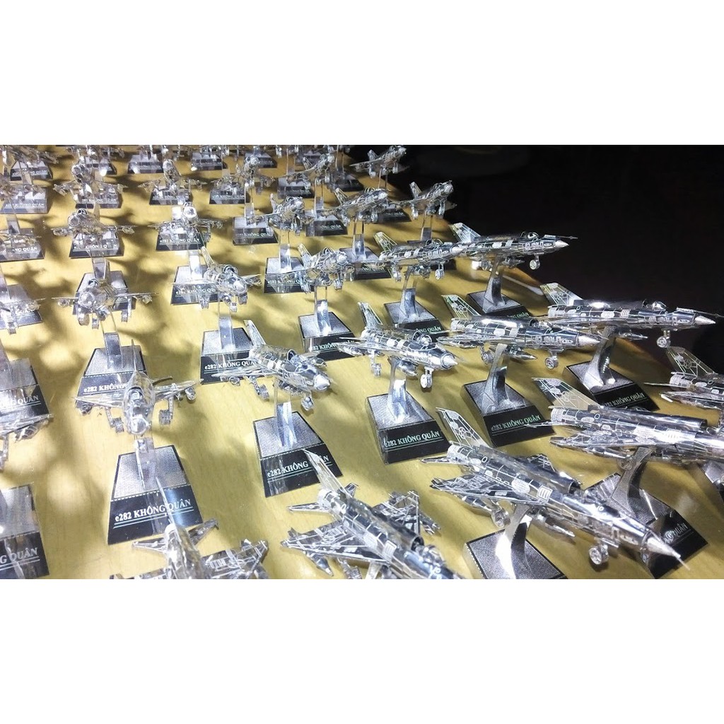 Mô Hình Lắp Ghép kim Loại 3D Máy bay Tiêm Kích MIG-21 KQ Việt Nam