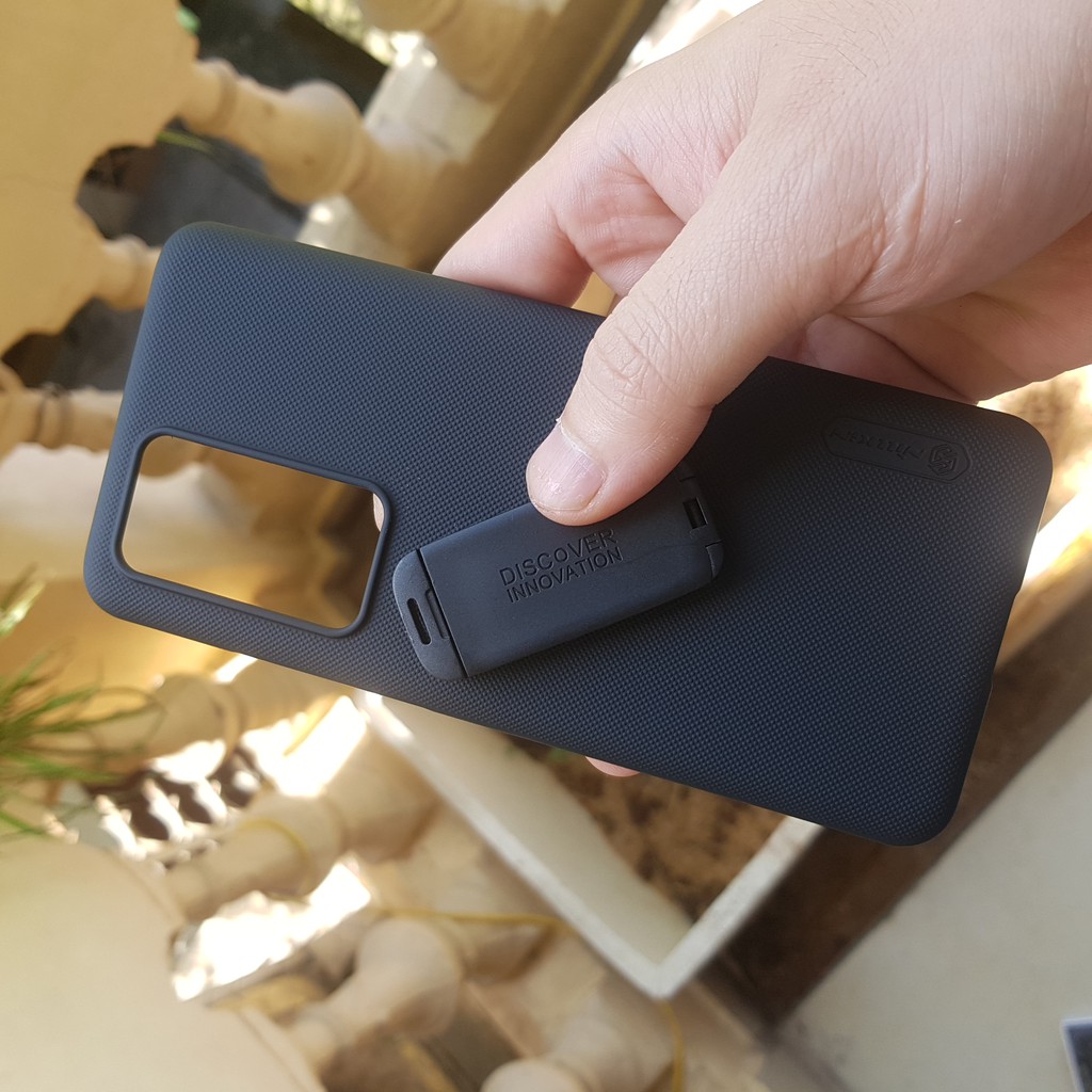 Ốp lưng nhựa cứng PC sần không bám vân tay, có gờ cao bảo vệ camera, tặng kèm kệ đỡ điện thoại cho Huawei P40 Pro