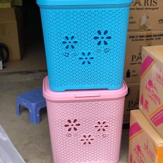Giỏ hoa có nắp