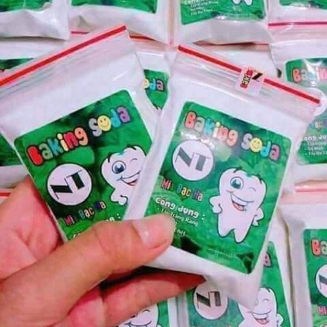 Bột tẩy trắng răng baking soda
