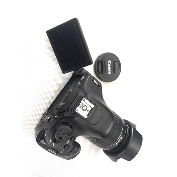 Máy ảnh Canon EOS 600D kit 18-55mm IS II