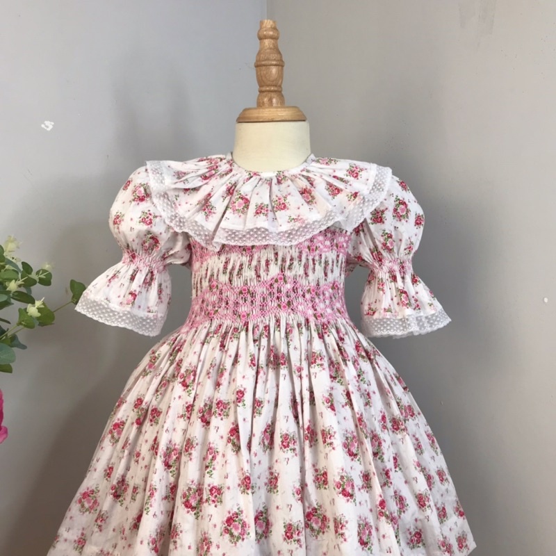 ĐẦM SMOCK HOA NHÍ