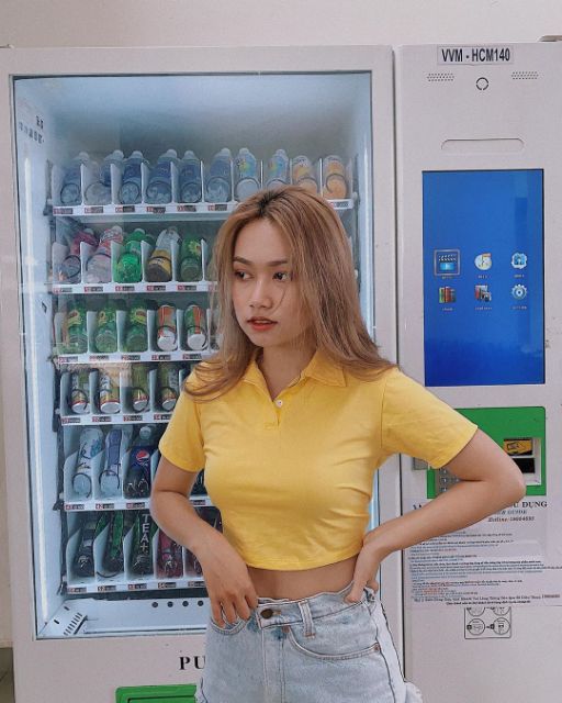 Áo polo dáng ngắn năng động | BigBuy360 - bigbuy360.vn