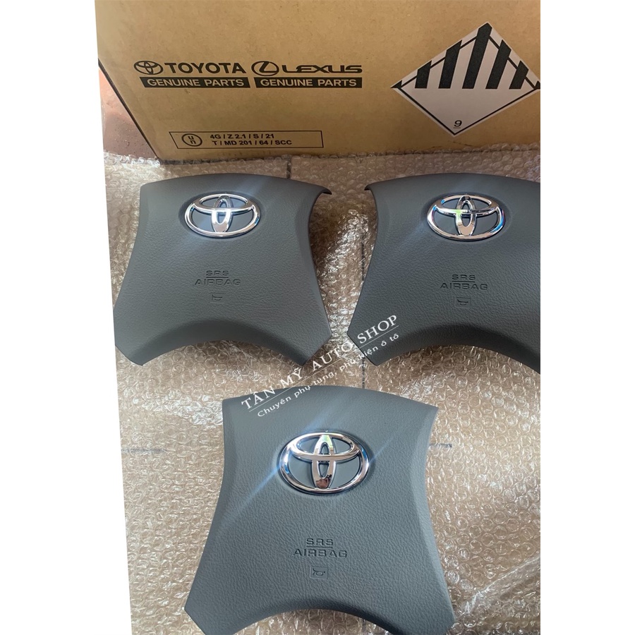 Nắp phím còi Toyota Inova, Fortuner, Camry