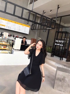 Đầm phối voan