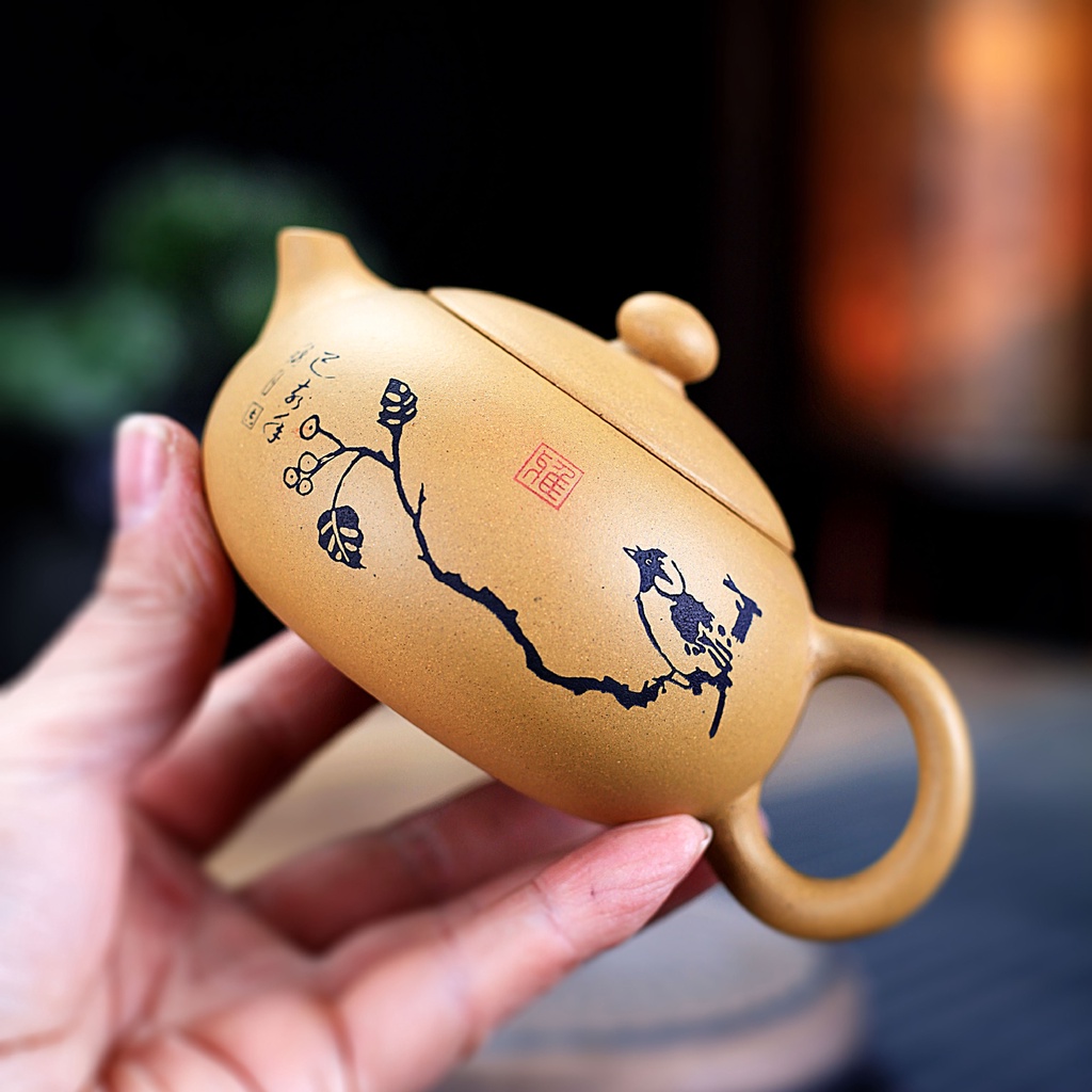 Ấm Tử Sa Nghi Hưng Tây Thi Dẹt Điểu Thú 240 ml (Đoạn Nê)