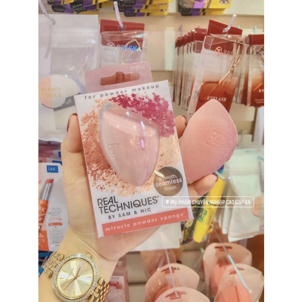 Bông dặm phấn Real Techniques Miracle Powder Sponge