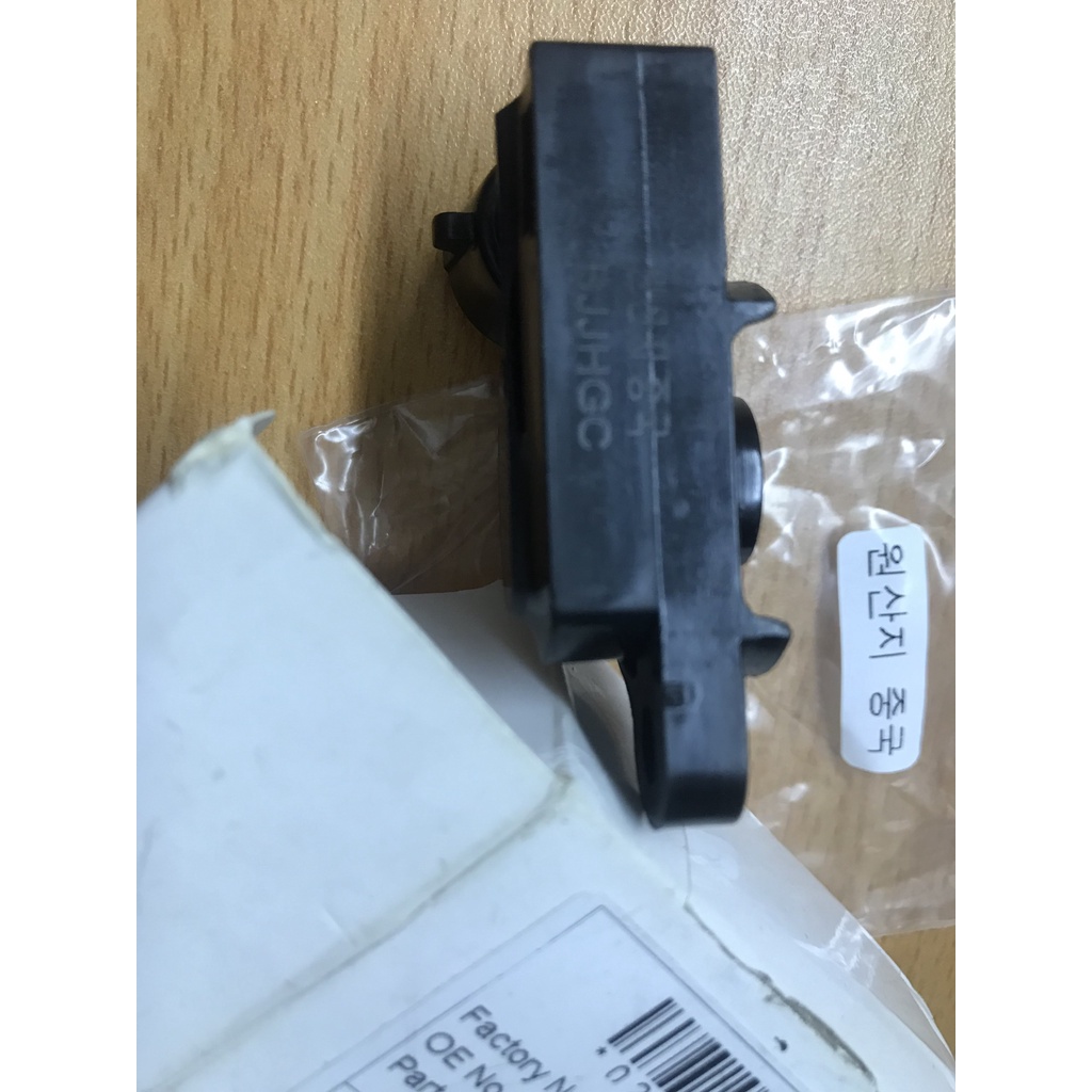 Cảm biến chân ga Matiz 2 - hàng Hàn Quốc