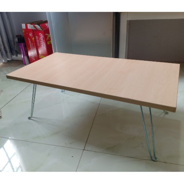 Bàn xếp gọn loại lớn 74cmx40cm x30cm. Mặt gỗ láng bóng, bền chắc. | BigBuy360 - bigbuy360.vn