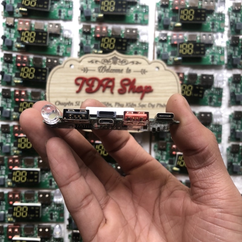 Mạch sạc dự phòng QC 3.0 - box sạc dự phòng mica trong suốt