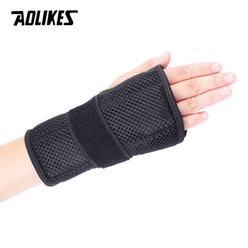 AOLIKES 1PCS Wrist Splints - Wrist Support Brace for Arthritis Tendonitis Night Sleep with Palm Cushion Pad Right Left Hand