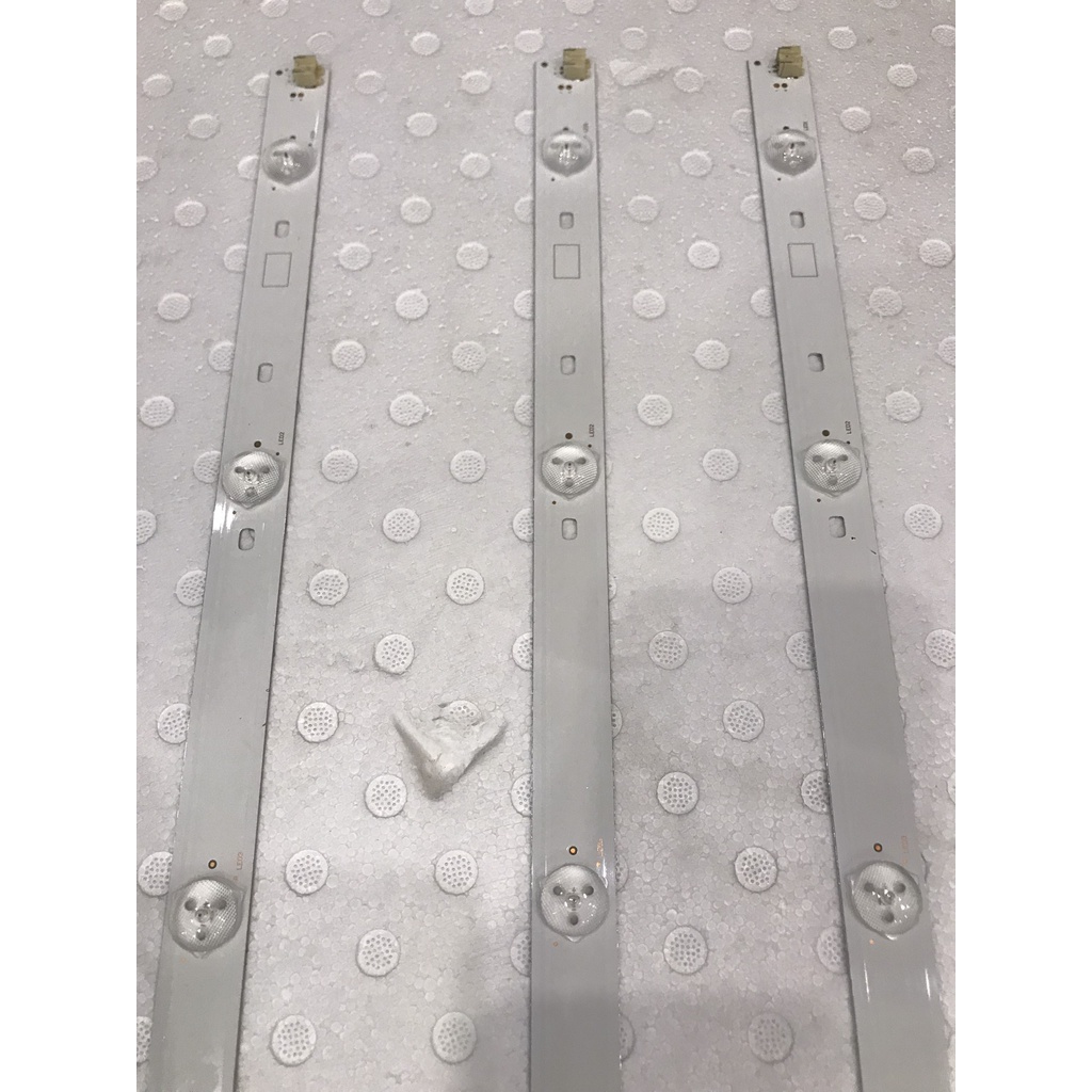 Thanh LED TIVI TOSHIBA 32P1300,32P1303,32P1400,32L2450  - 1 bộ 3 thanh LED