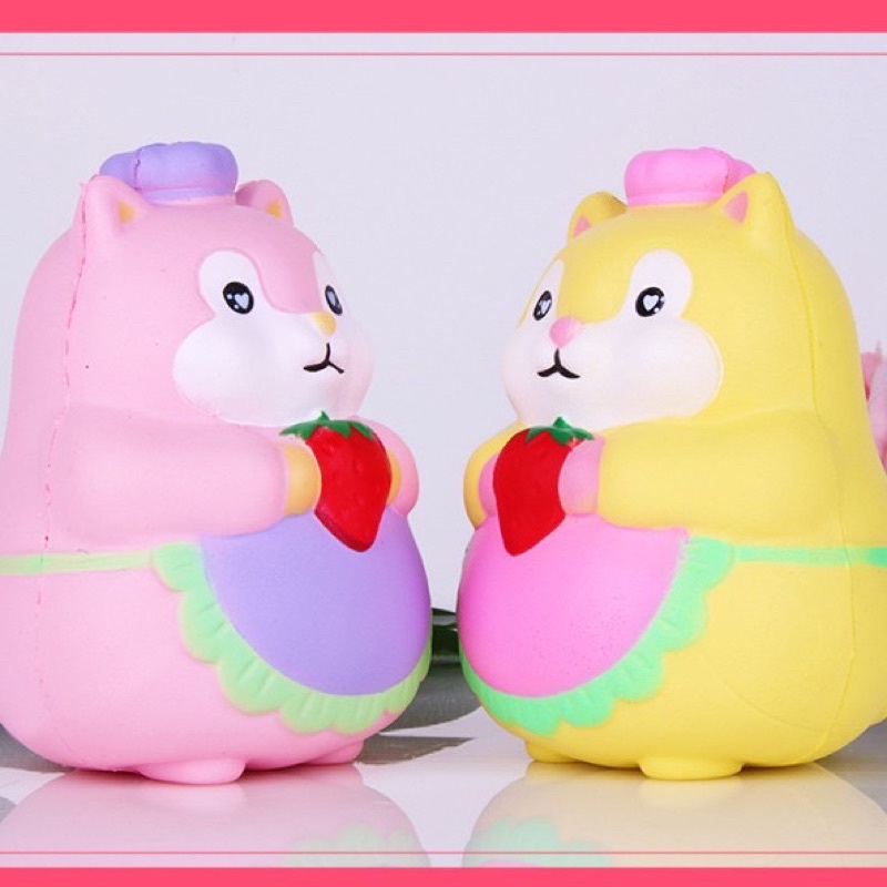 Squishy CHUỘT Ú ôm trái dâu đỏ đáng yêu độc đáo