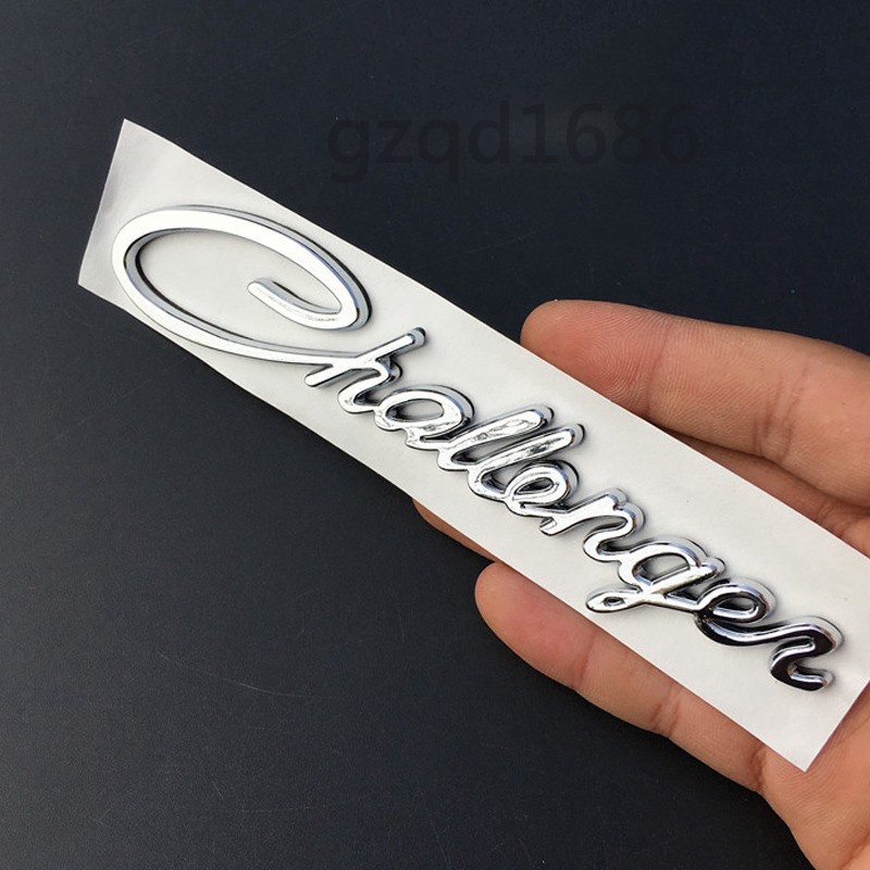 Miếng dán viền xe bằng kim loại họa tiết chữ Challenge cho xe DODGE CHALLENGER