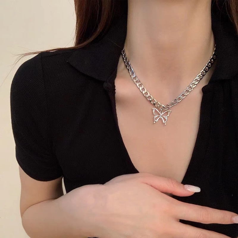 Vòng cổ nữ hình butterfly xinh xắn hàn quốc đơn giản V114