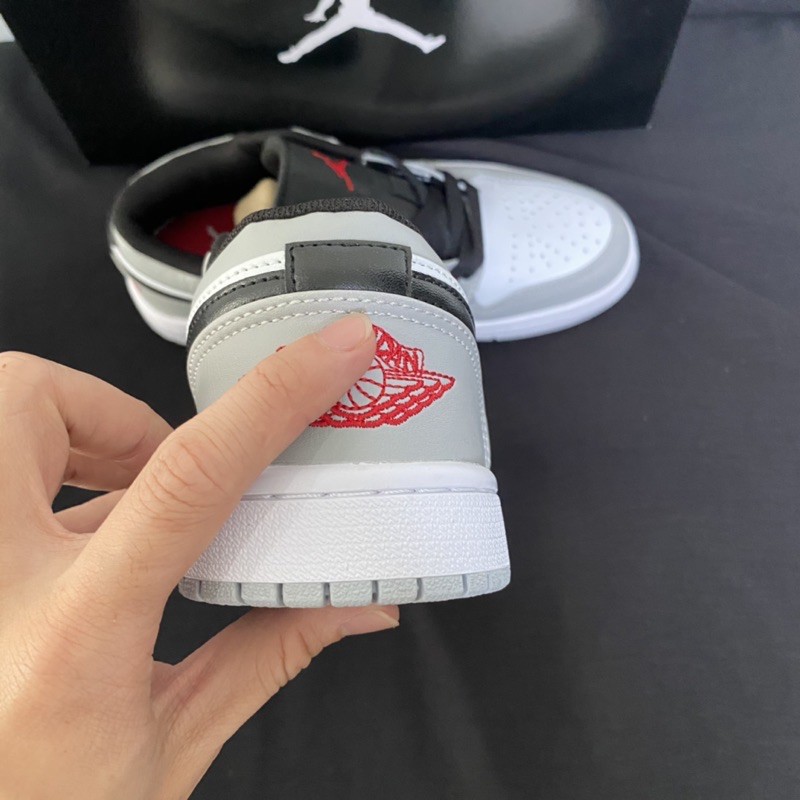 [Xả Kho]Giày Sneaker Xám Trắng Full Box Freeship | BigBuy360 - bigbuy360.vn