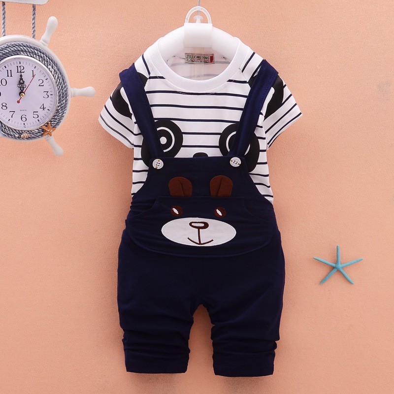 Bộ áo thun gấu trúc kèm quần yếm cho bé