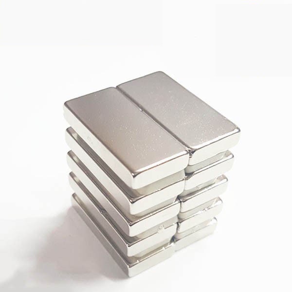 Nam châm hình chữ nhật kích thước 30x10x5mm, nam châm siêu từ tính
