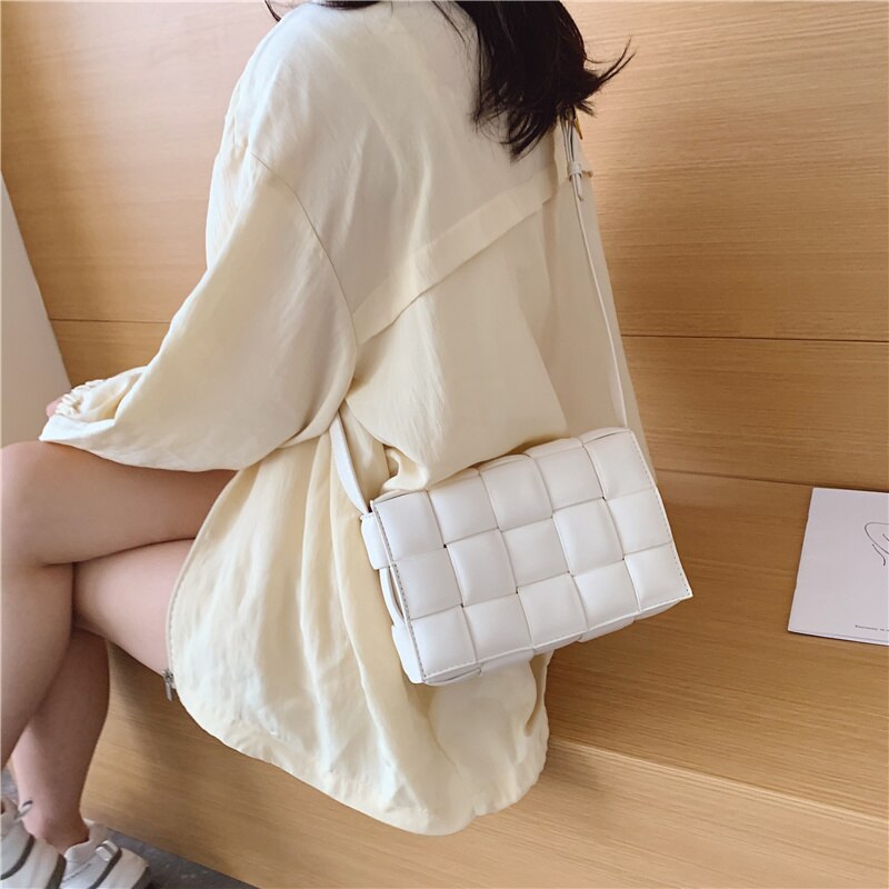 Túi đeo vai hiệu JASMIN NOIR phối dây xích thời trang Hàn Quốc cho nữ