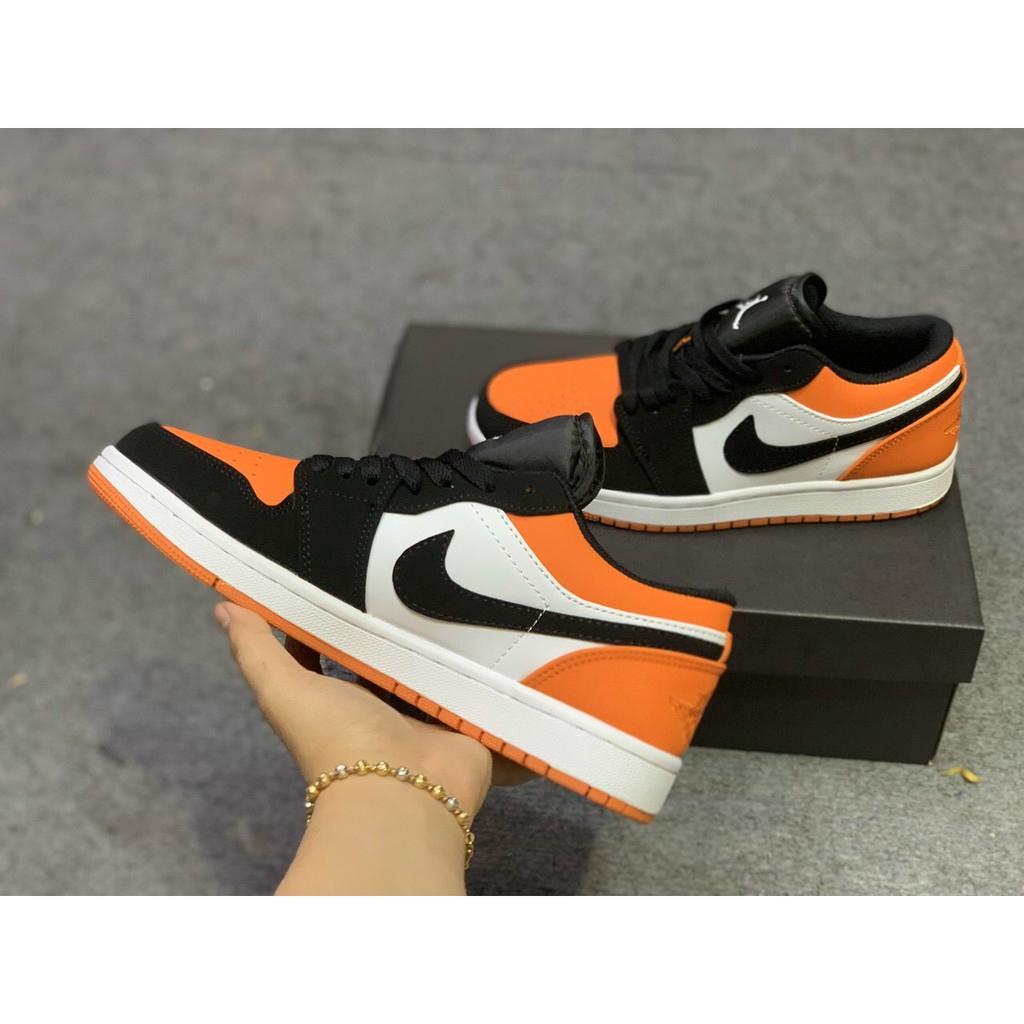 Giày jd đen cam low 11 SC